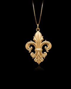 MINI Fleur De Lis Pendant (26 mm)